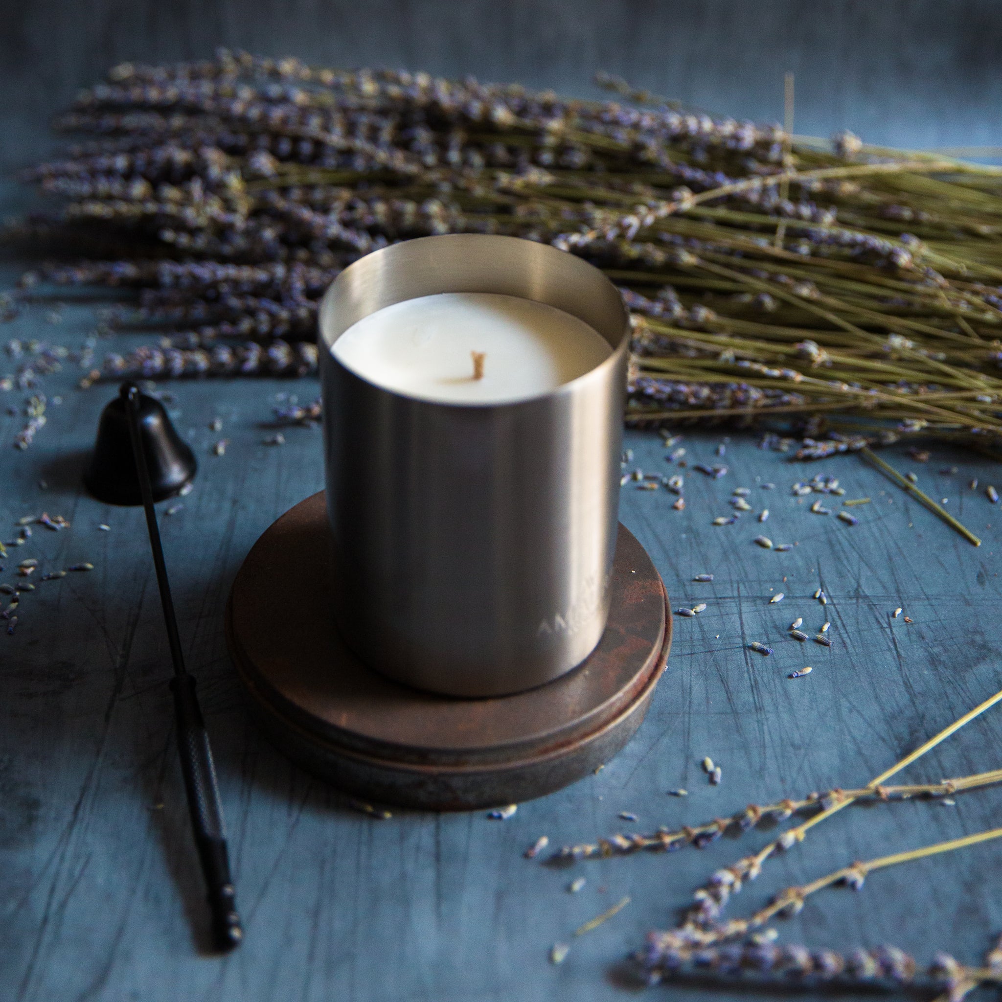 Lavender + sandalwood scented candle shops x 12